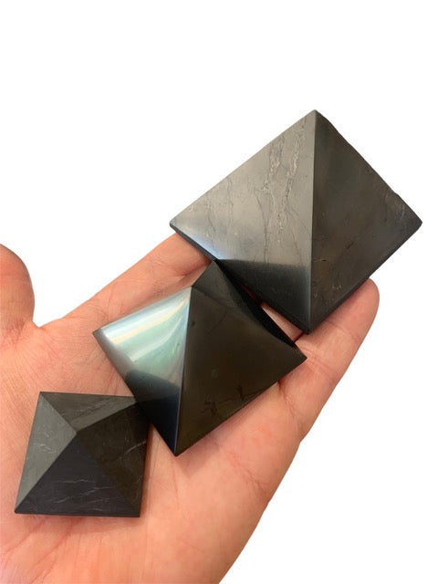 Pyramide Shungite